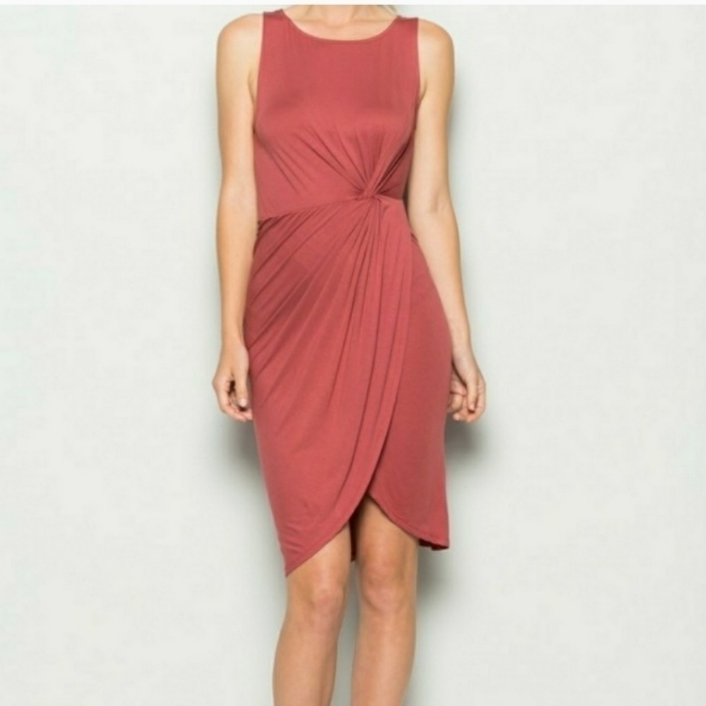 NWT Mauve Ruched Knot Front Faux Wrap Midi Dress Small
